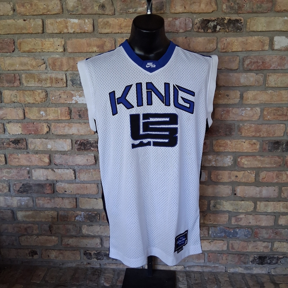 NIKE AIR KING LEBRON JAMES #23 SIZE L